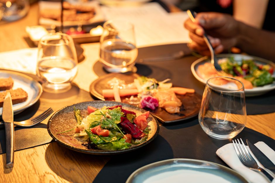 Eating Out Without Losing Progress: How to Make Restaurant Meals Work With Your Health Goals