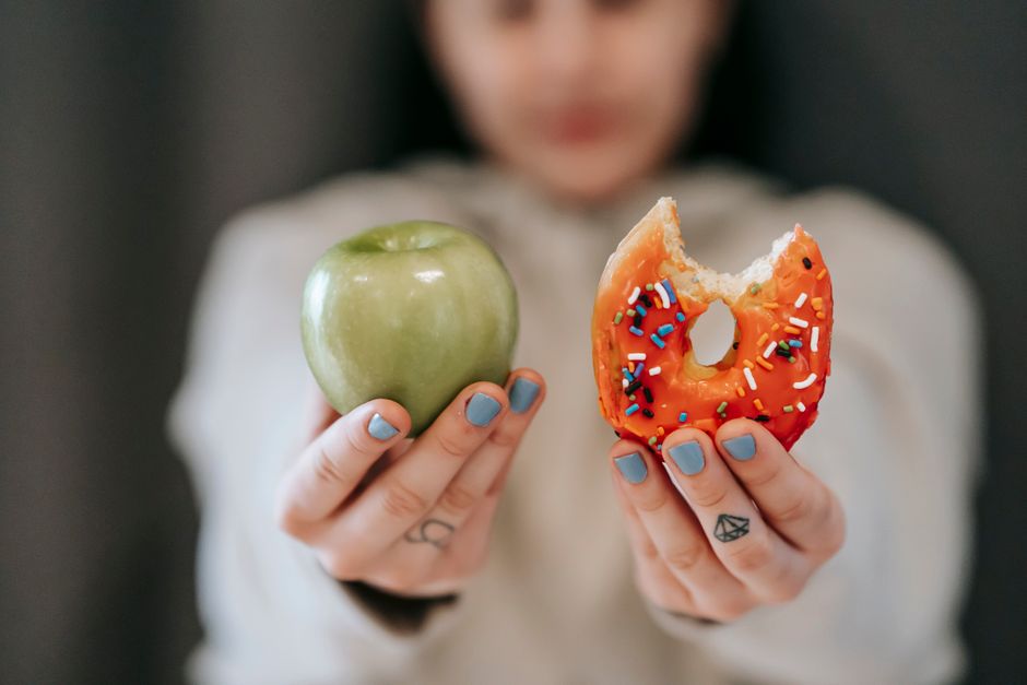 Understanding Hunger and Fullness Cues: How to Eat in Balance Without Restrictive Dieting