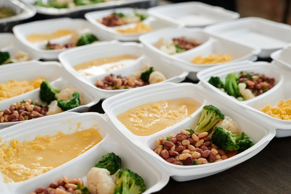 Meal Prep for Busy Parents: Simple Strategies to Eat Balanced Meals on a Realistic Schedule