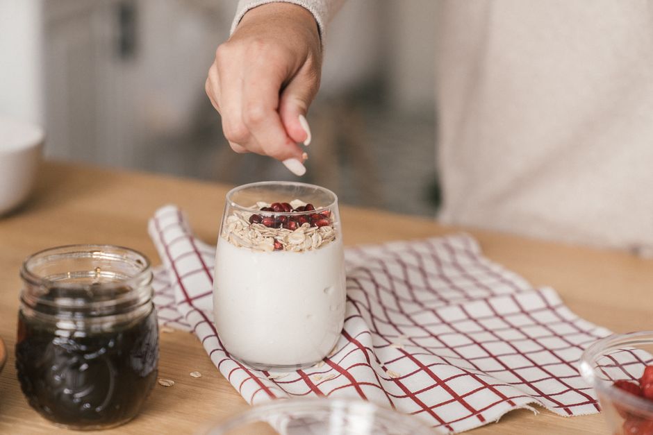 Digestive Comfort and Meal Timing: How to Eat for Better Digestion and Sustained Energy