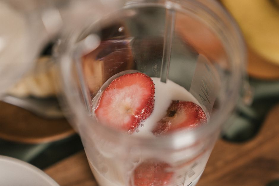 Building a Sustainable Smoothie Practice: From Weekly Prep to Daily Convenience