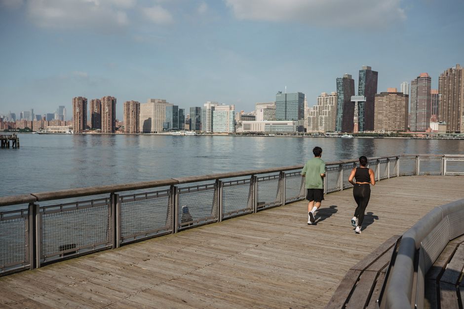 Walking vs. Running for Beginners: Which Movement Practice Fits Your Wellness Goals?
