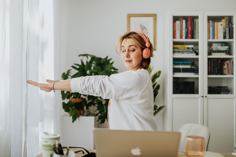 Mobility Routines for Office Workers: Reverse Sitting Stiffness and Build Movement Confidence in 10 Minutes Daily