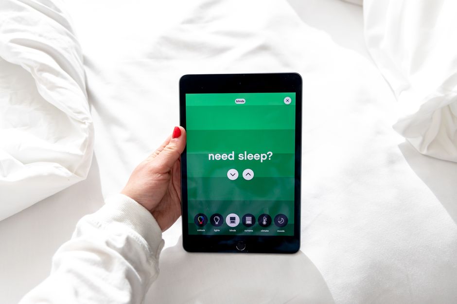 Screen Time and Sleep: How Digital Habits Before Bed Affect Your Rest and What Actually Works to Protect It