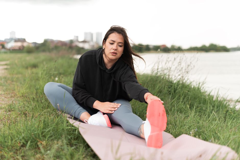 Outdoor Exercise vs. Gym Workouts for Mental Health: A Real Comparison for Busy Adults