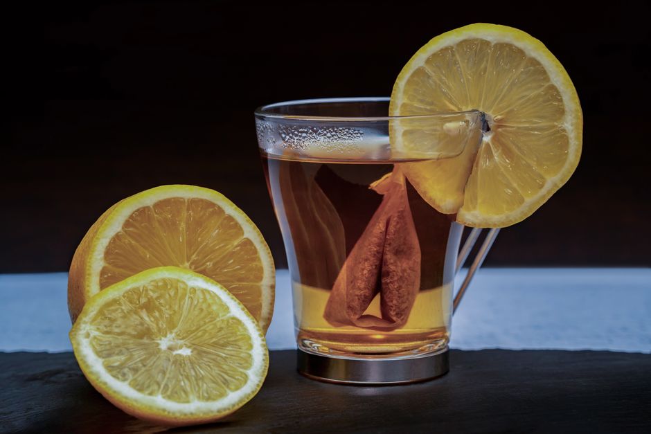 Hydration Timing for Digestion and Nutrient Absorption: When to Drink Water Around Your Meals