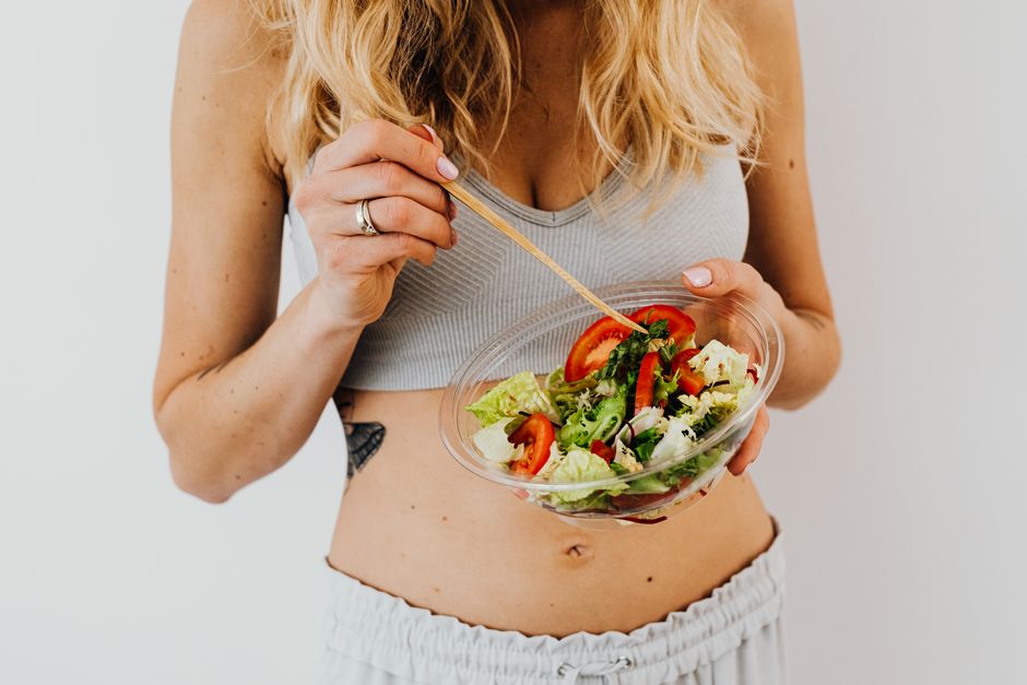 Gut Health Foods That Improve Digestion and Mood: A Practical Guide to Microbiome-Supportive Eating