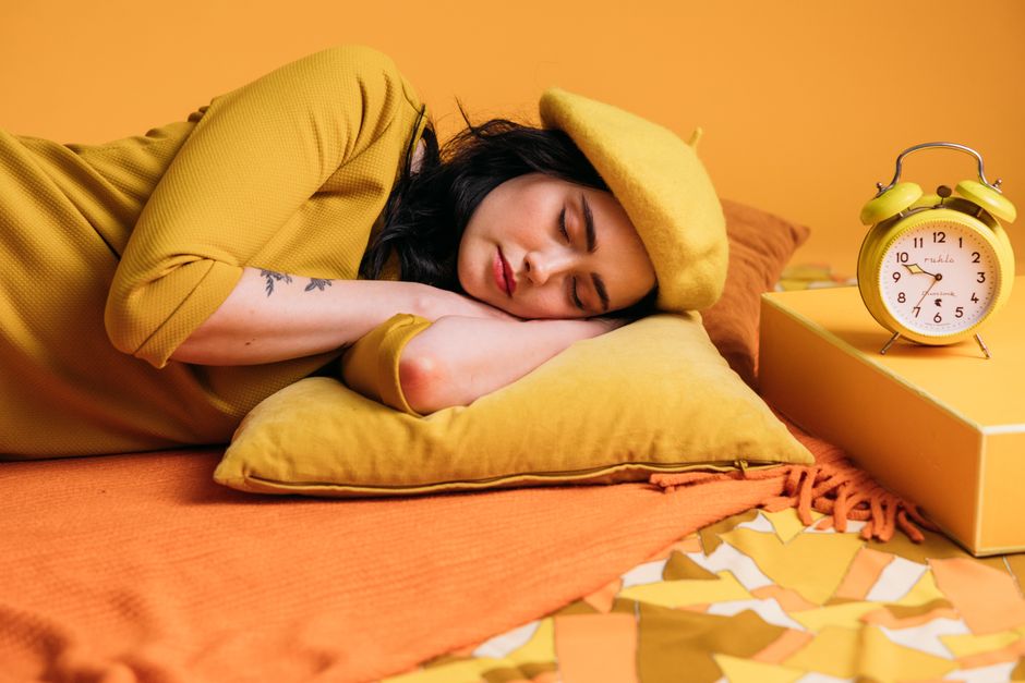 Sleep Quality and Evening Digestion: Why Eating Order and Meal Timing at Dinner Shape How Well You Sleep