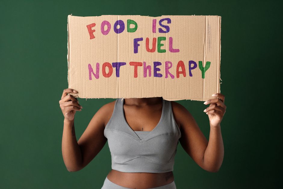 Emotional Eating vs. True Physical Hunger: A Case Study of Four People Who Built Awareness Without Shame
