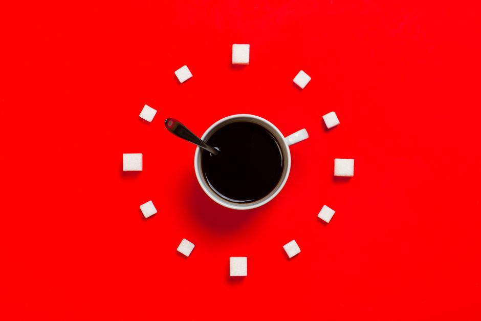 Caffeine Before 10am vs. After 2pm: How Timing Changes Your Afternoon Focus, Sleep, and Energy Crashes